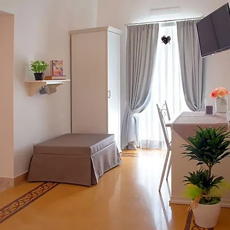 Bed & Breakfast Mimmo E Valeria 3*